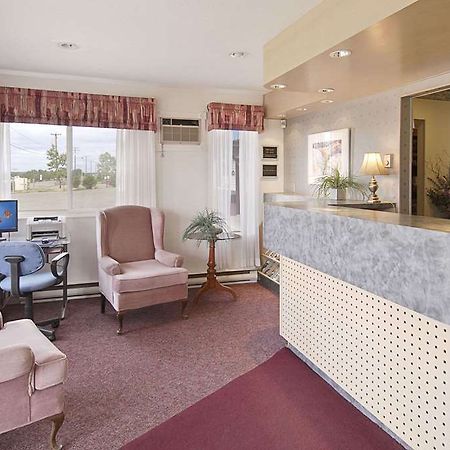 Ramada Limited Dawson Creek Hotel Dalaman gambar
